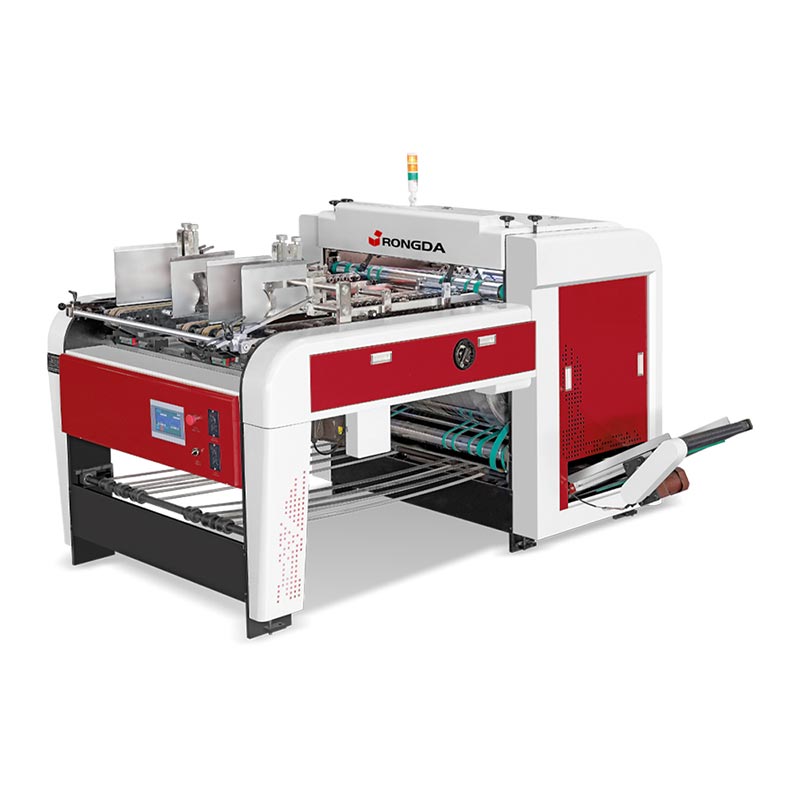 Stroj na drážkovanie kartového papiera